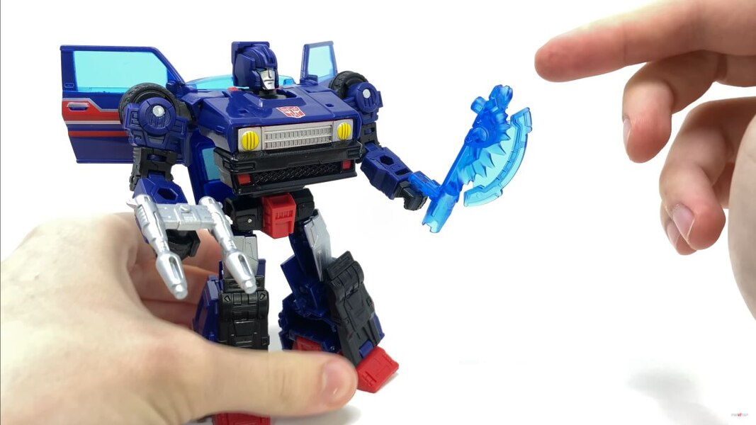 Transformers Legacy Autobot Skids In Hand Image  (31 of 56)